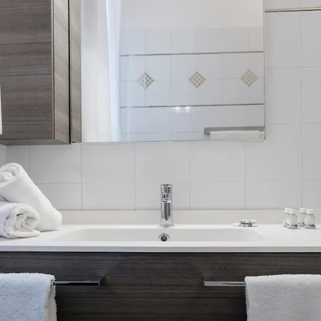 Minimal Nest Apartment Florence